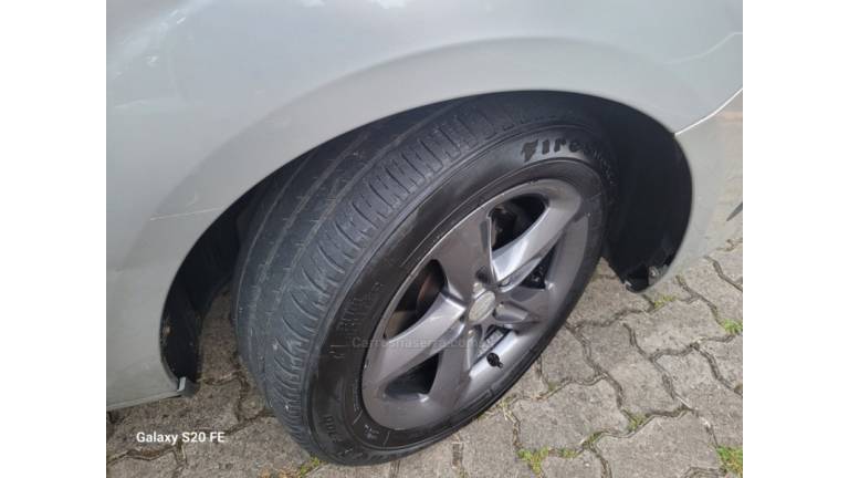 FORD - FOCUS - 2013/2013 - Prata - R$ 43.000,00