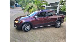 VOLKSWAGEN - SAVEIRO - 2014/2015 - Vermelha - R$ 72.000,00