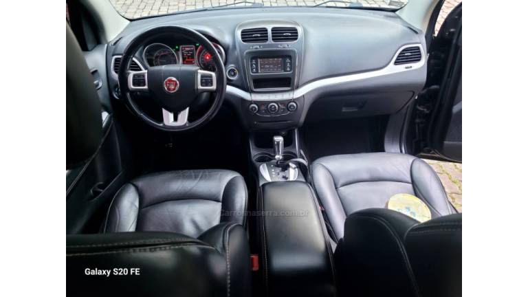 FIAT - FREEMONT - 2012/2012 - Preta - R$ 50.000,00