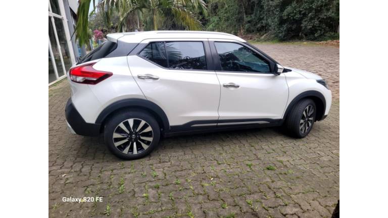 NISSAN - KICKS - 2018/2018 - Branca - R$ 82.000,00