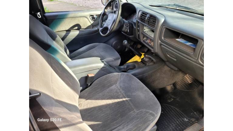 CHEVROLET - BLAZER - 2005/2005 - Cinza - R$ 38.000,00