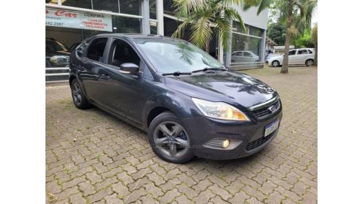 FORD - FOCUS - 2012/2013 - Preta - R$ 39.000,00