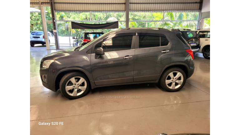 CHEVROLET - TRACKER - 2014/2014 - Cinza - R$ 68.000,00