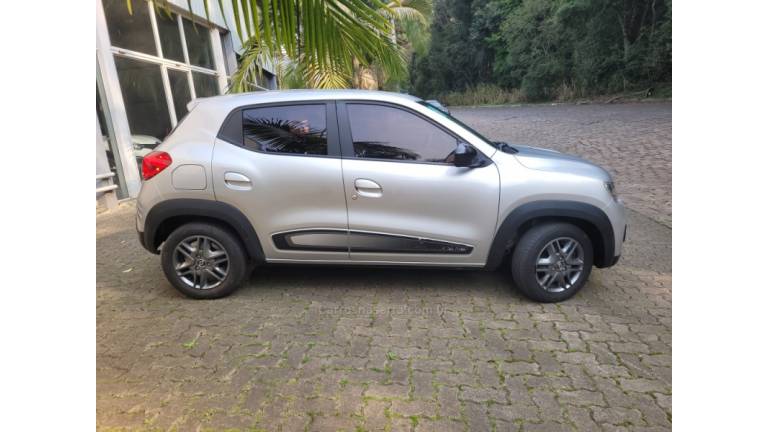 RENAULT - KWID - 2018/2018 - Prata - R$ 42.000,00