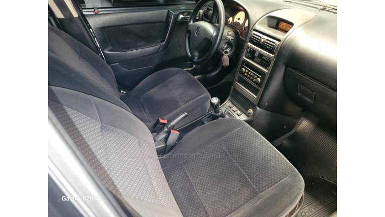 CHEVROLET - ASTRA - 2010/2011 - Preta - R$ 39.000,00