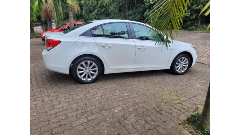 CHEVROLET - CRUZE - 2015/2015 - Branca - R$ 67.000,00