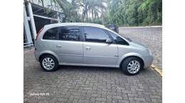 CHEVROLET - MERIVA - 2004/2004 - Bege - R$ 20.000,00
