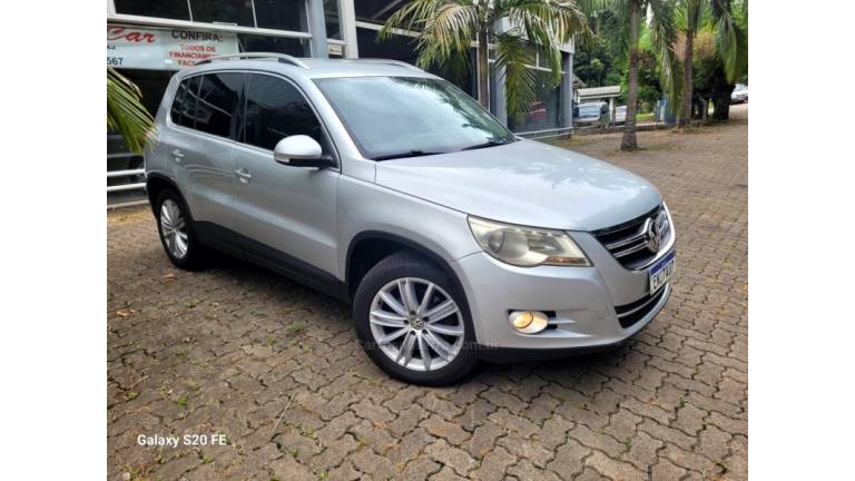 VOLKSWAGEN - TIGUAN - 2011/2011 - Prata - R$ 42.000,00